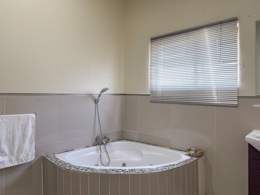 3 Bedroom Property for Sale in Leloko Lifestyle Estate North West